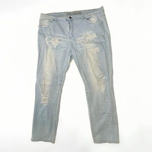 Light Wash Distressed Straight Leg Jeans